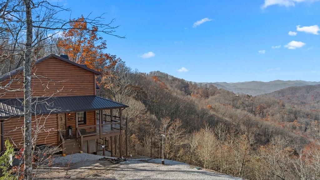 Photo of 1384 Fontana Ridge Rd, Bryson City, NC 28713 (MLS # 26042688)
