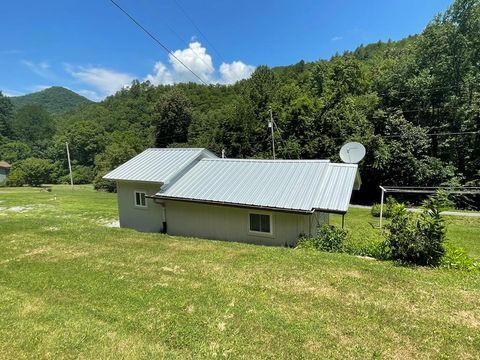 Photo of 3400 Franks Creek, Robbinsville (Graham), NC 28771 (MLS # 26042771)