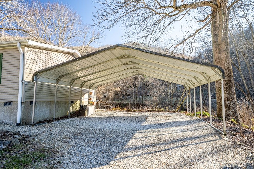 Photo of 54 Clover Field Road, Bryson City, NC 28713 (MLS # 26042887)