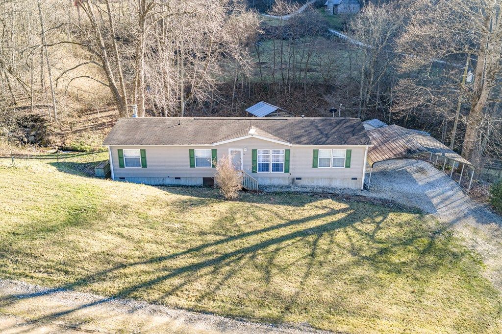 Photo of 54 Clover Field Road, Bryson City, NC 28713 (MLS # 26042887)