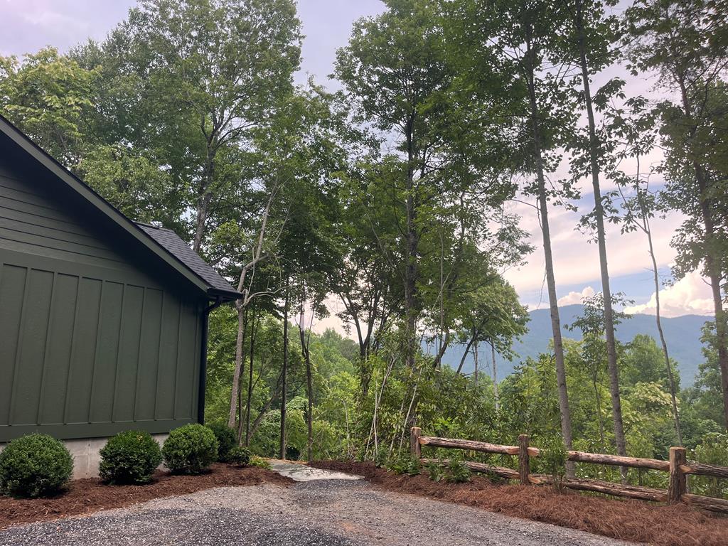 Photo of 264 Westridge Rd, Sylva, NC 28779 (MLS # 26047805)