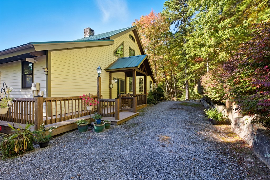 Scaly Mountain, North Carolina 28775, United States, 4 Bedrooms Bedrooms, ,4 BathroomsBathrooms,Residential,Active,228512