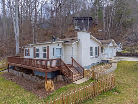 Photo of 57 Melody Lane, Maggie Valley, NC 28751 (MLS # 26046600)