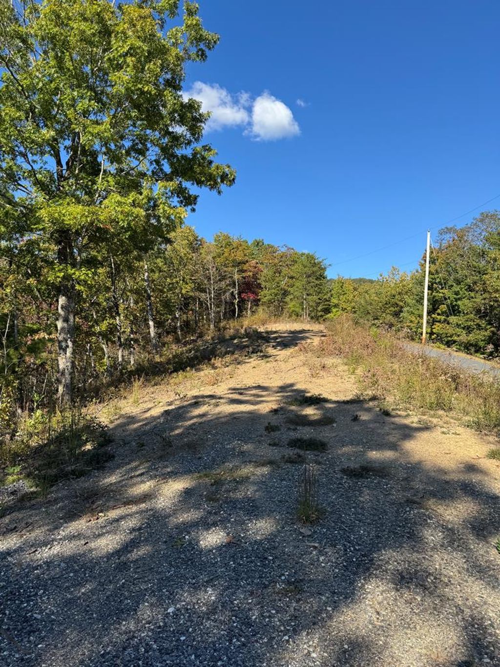 Photo of 981, 983 Mountainside Dr, Bryson City, NC 28713 (MLS # 26042386)