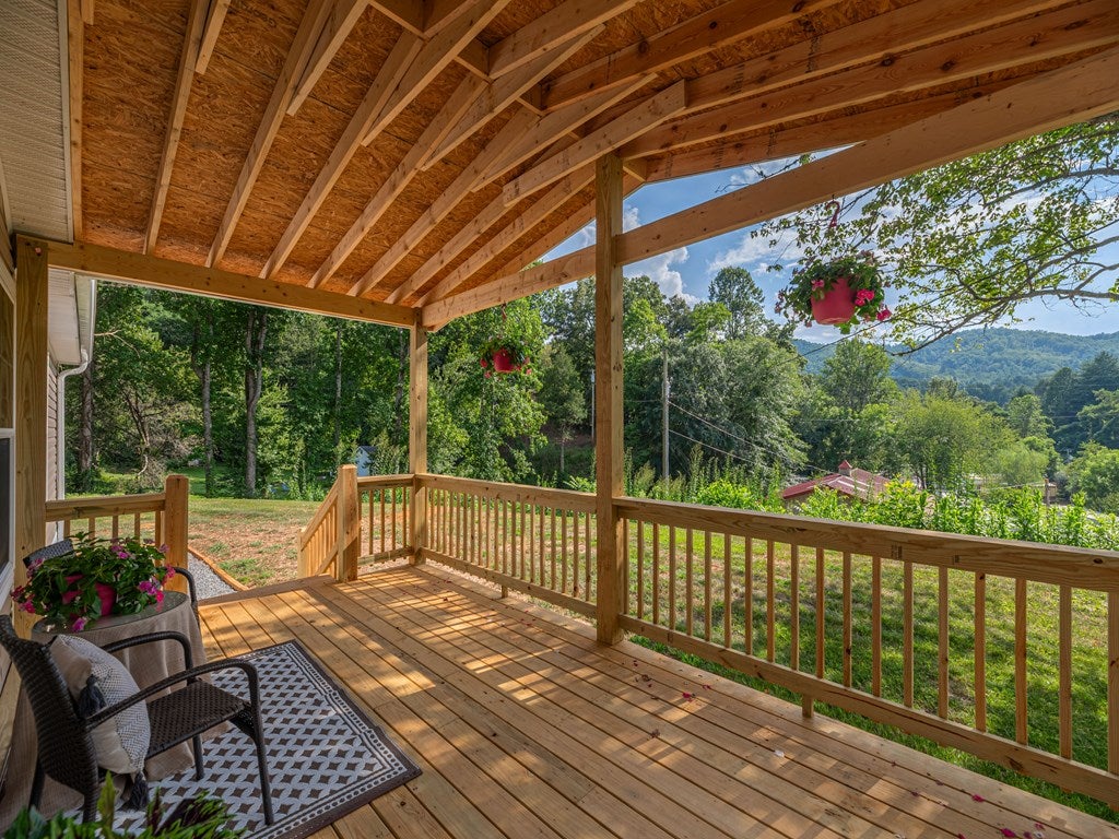 15 Joe Davis Road