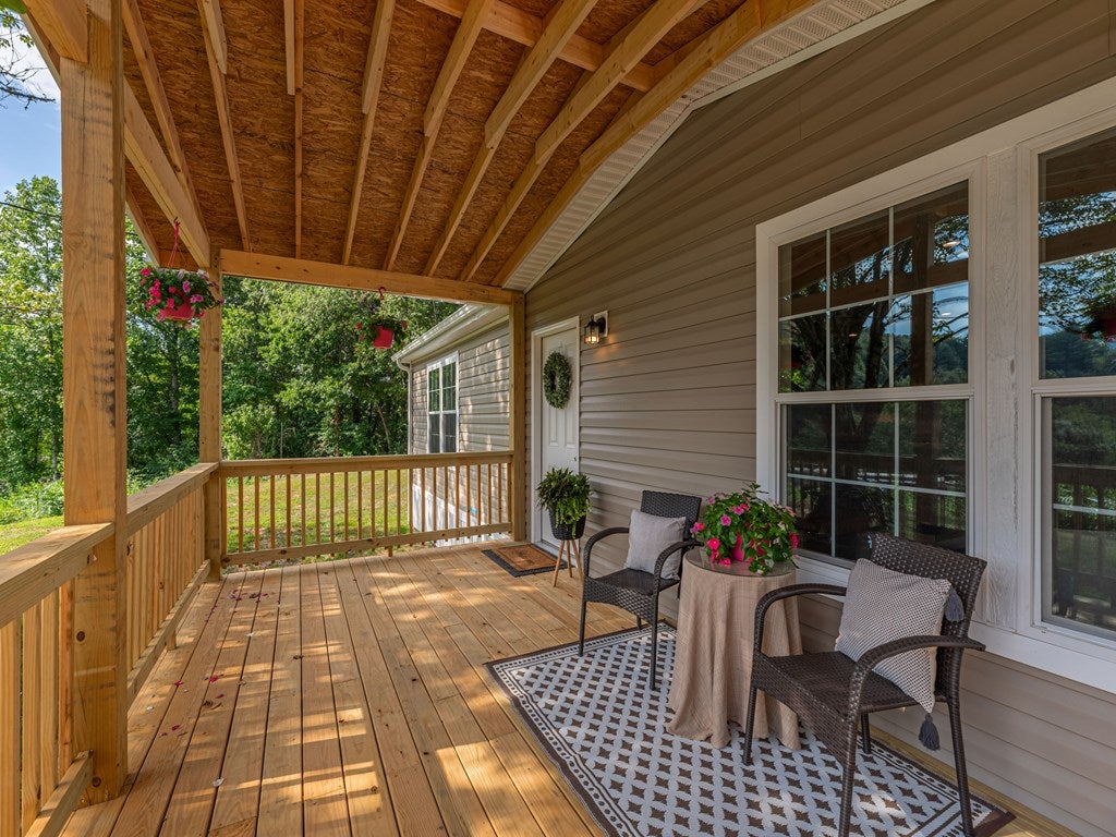 15 Joe Davis Road