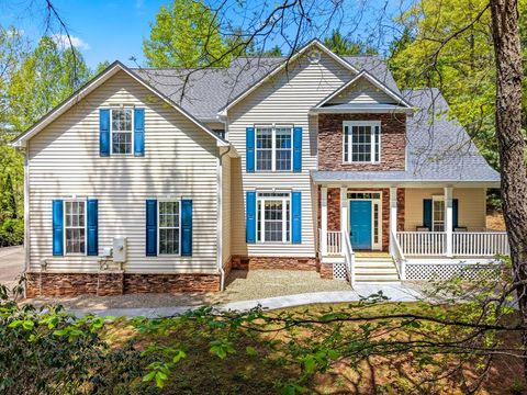 Photo of 175 Main Trace, Franklin, NC 28734 (MLS # 26047023)