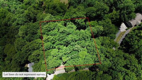 Photo of 0 Woodcrest Circle, Franklin, NC 28734 (MLS # 26047505)