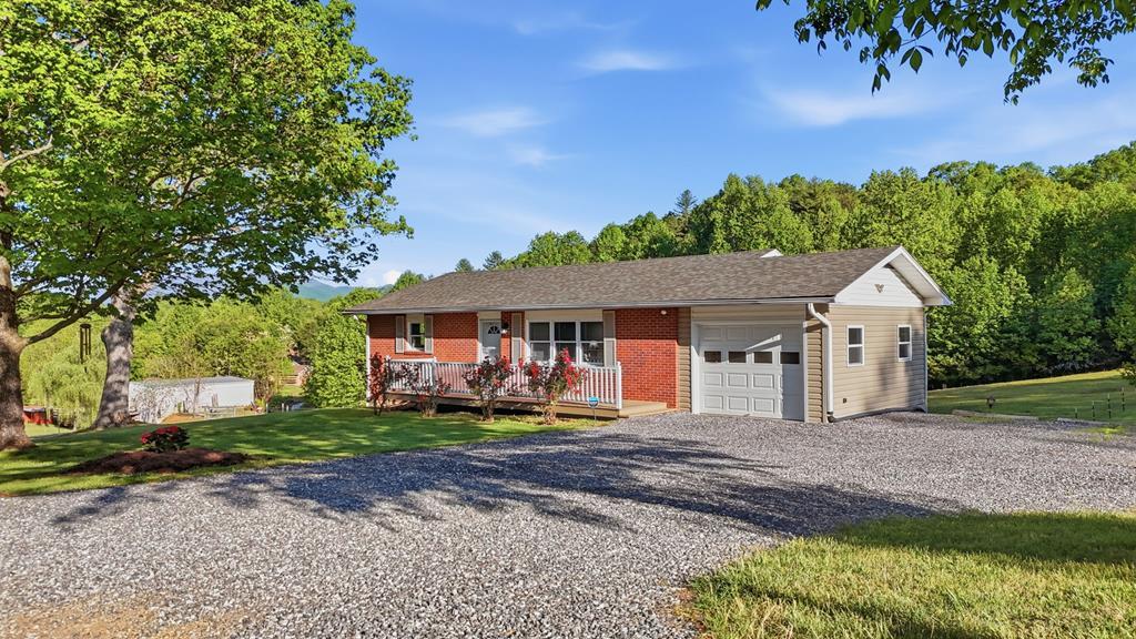 29 Bert Waldroop Rd