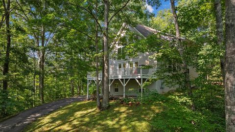 Photo of 381 Woodcrest Circle, Franklin, NC 28734 (MLS # 26042873)