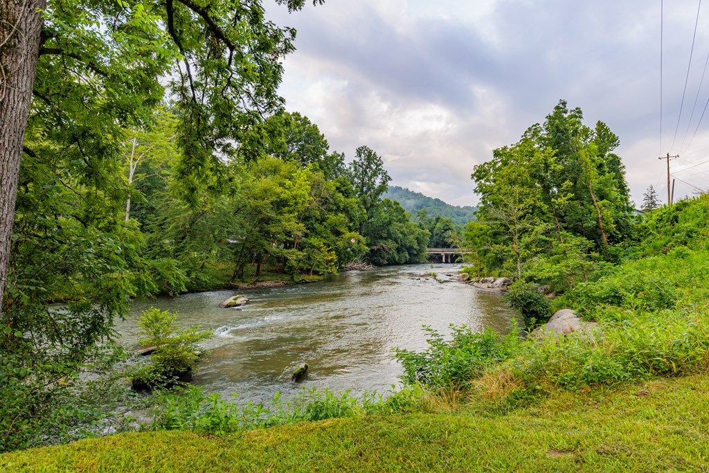 Photo of 41 Dam Rd, Bryson City, NC 28713 (MLS # 26041677)