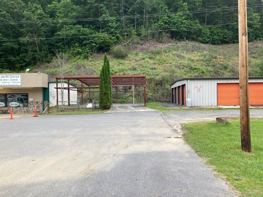 Photo of Lot 2B Us 74 W Whittier Nc 29789, Barkers Creek, NC 28789 (MLS # 26041834)
