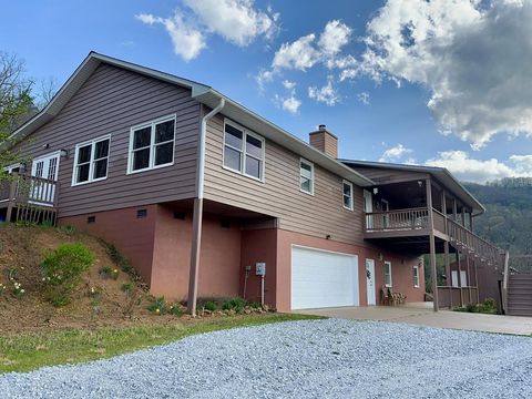 Photo of 1120 Jacobs Branch Road, Franklin, NC 28734 (MLS # 26047426)