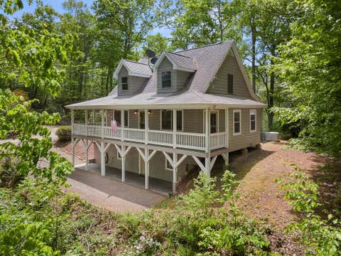 Photo of 251 Tall Timber Drive, Franklin, NC 28734 (MLS # 26048272)