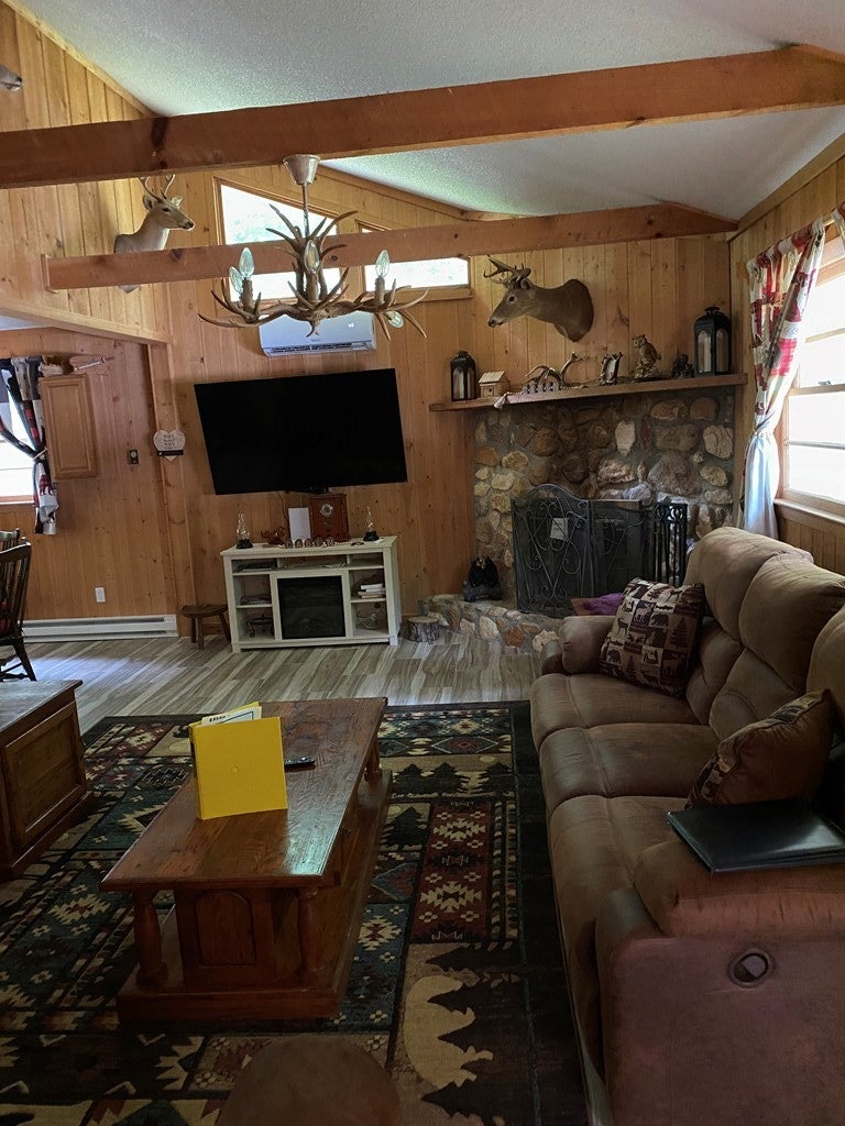 26 Shady Hollow Drive