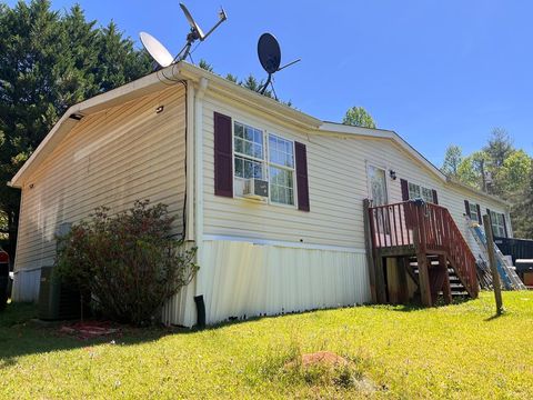 Photo of 17 Allendale Hills Road, Franklin, NC 28734 (MLS # 26047009)