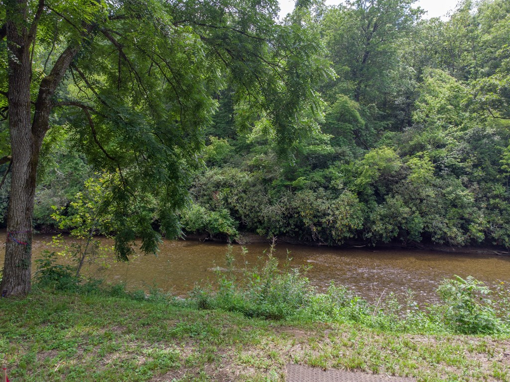 851 Sugarfork Rd
