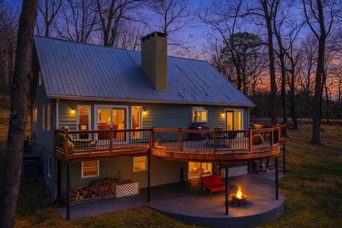 Photo of 340 Woodhaven Drive, Franklin, NC 28734 (MLS # 26046725)