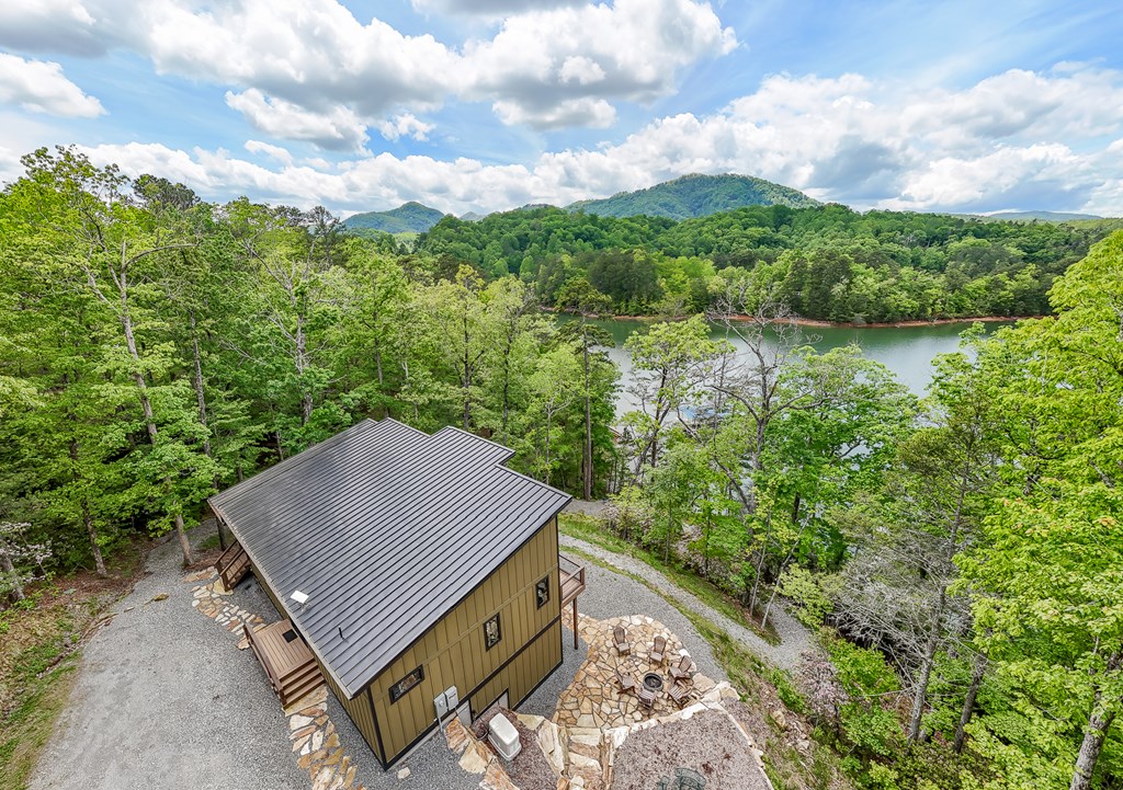 100 Clearwater Cove