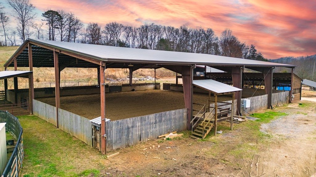 Photo of 190 Quin Holcombe Rd, Whittier, NC 28789 (MLS # 26046507)