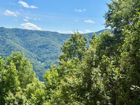 Photo of Lot 70 Eagles Roost Road, Bryson City, NC 28713 (MLS # 26047601)