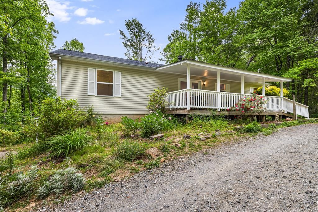 Photo of 107 Mercy Ridge, Sylva, NC 28779 (MLS # 26047266)