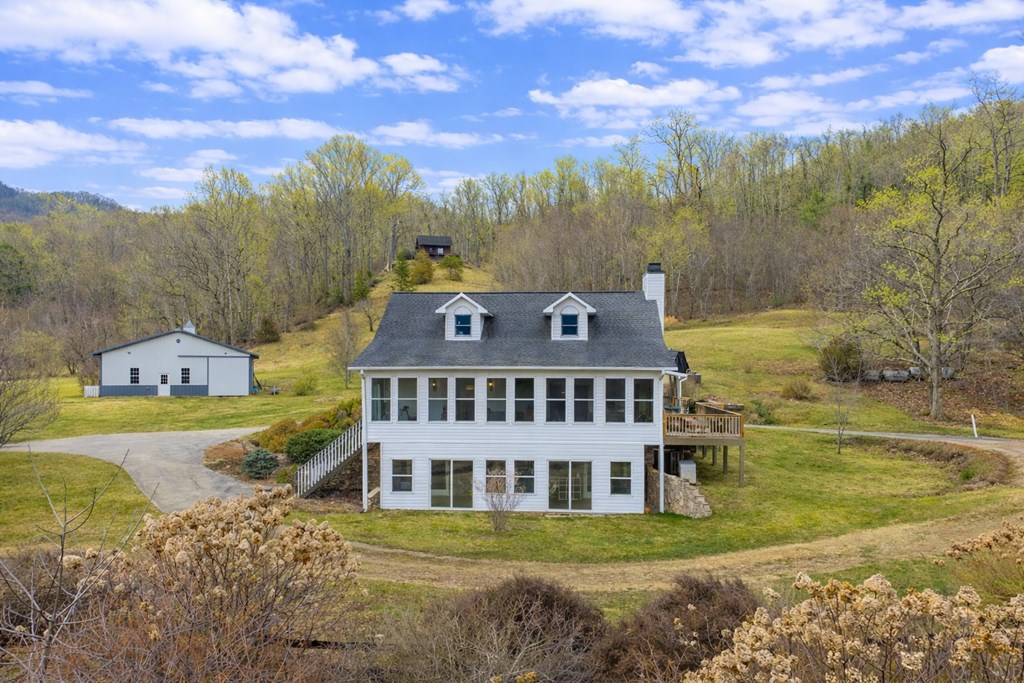 2210 Mountain Grove Rd