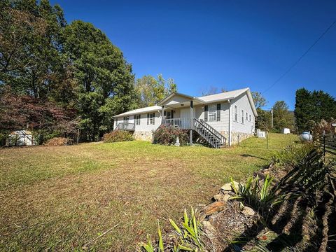 Photo of 48 Jackie Cove Rd, Hayesville, NC 28904 (MLS # 26042435)