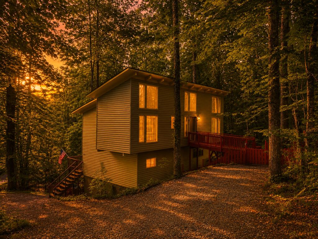 Photo of 1410 Village Road, Murphy, NC 28906 (MLS # 26048785)