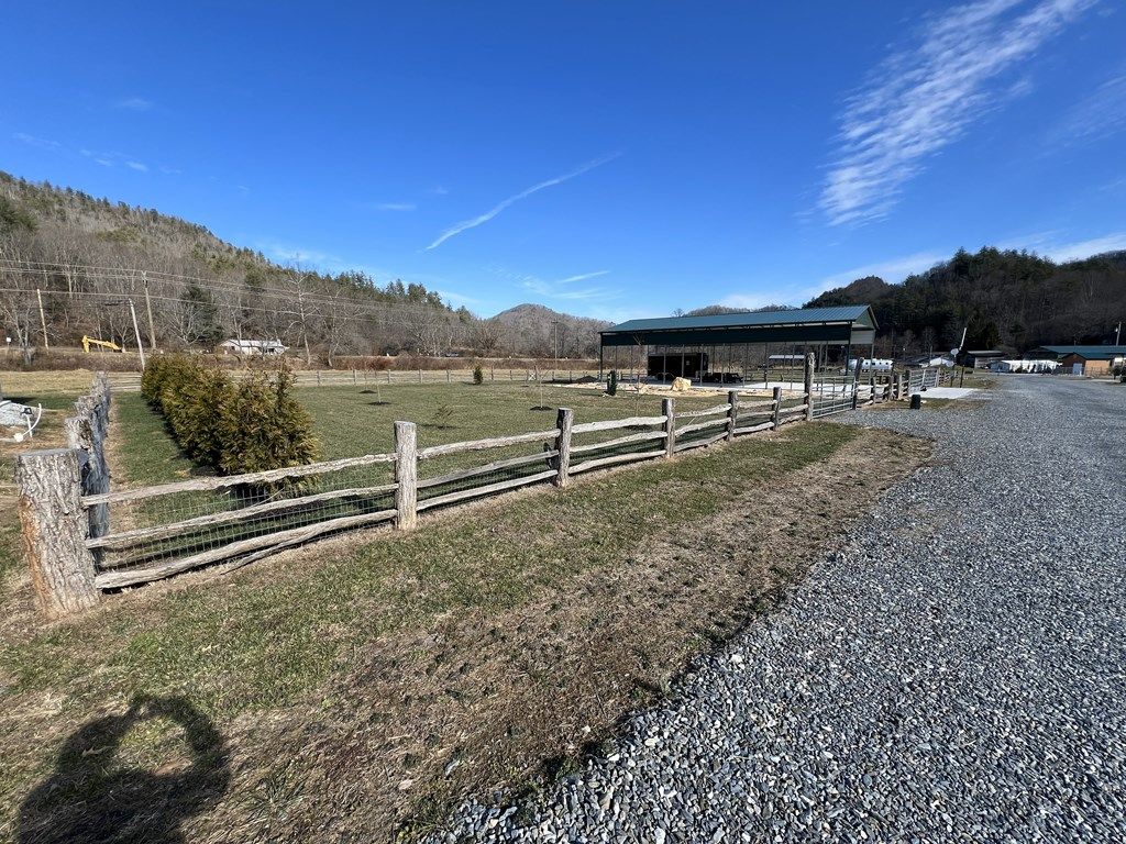 Photo of Lot 61 415 Hyde Town Rd, Stecoah, NC 28771 (MLS # 26042960)