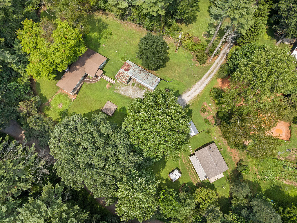 522/526 Coweeta Church Rd