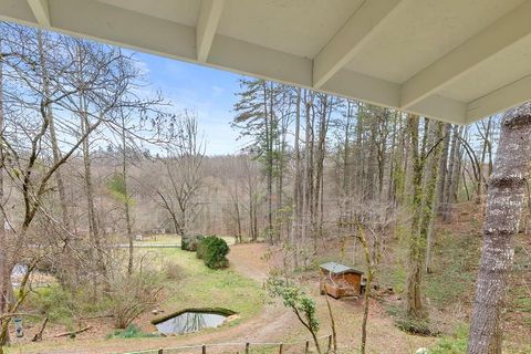 Photo of 2035 Wayah Rd, Franklin, NC 28734 (MLS # 26046640)