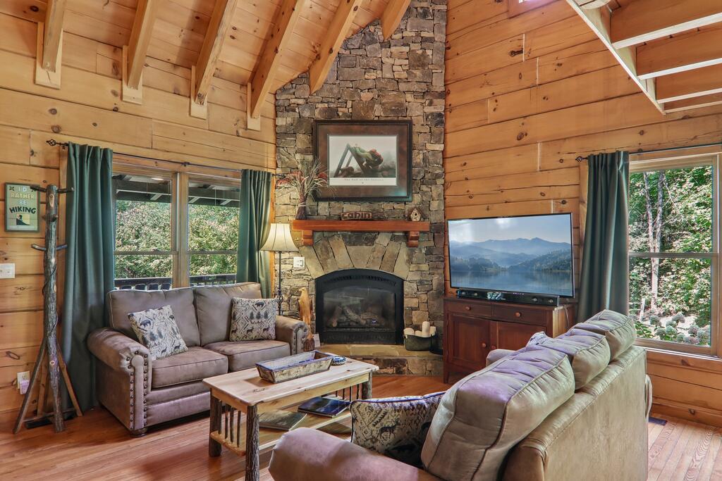 Photo of 110 Nellie Hazel Dr, Bryson City, NC 28713 (MLS # 26048222)