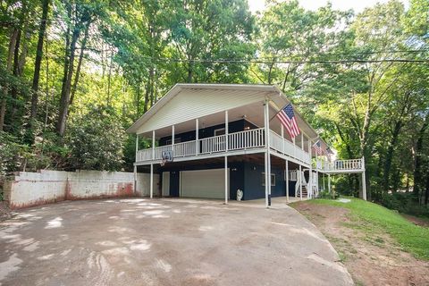 Photo of 51 Lion Street, Franklin, NC 28734 (MLS # 26047680)