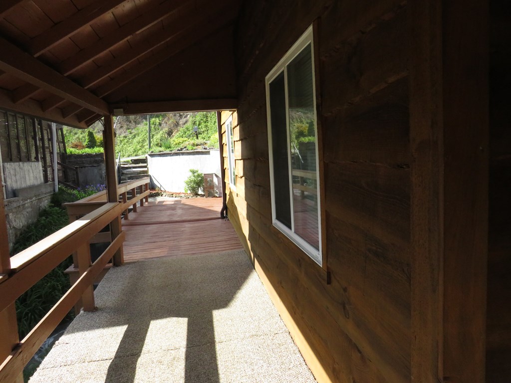 5430 Ela Rd.