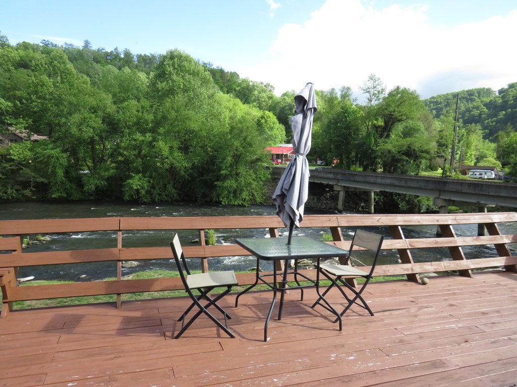 5430 Ela Rd.
