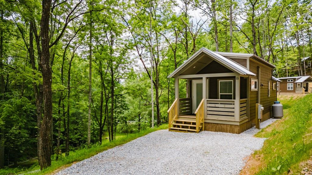 Photo of 15 Pinehurst Drive, Bryson City, NC 28713 (MLS # 26041293)