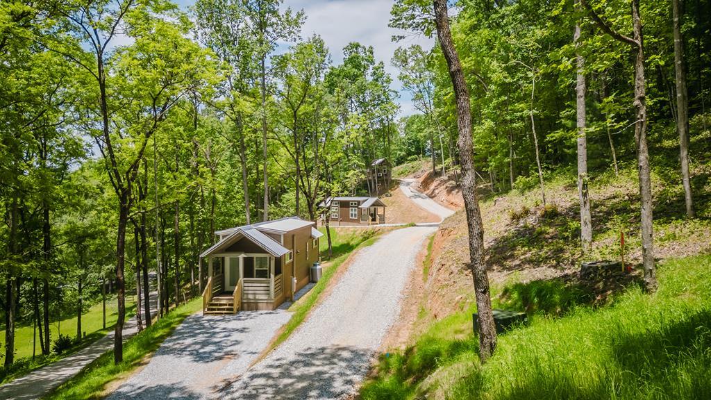 Photo of 15 Pinehurst Drive, Bryson City, NC 28713 (MLS # 26041293)
