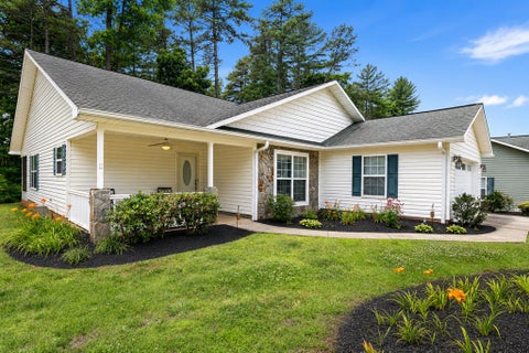 Photo of 17 Coventry Circle East CIR, Franklin, NC 28734 (MLS # 26047736)