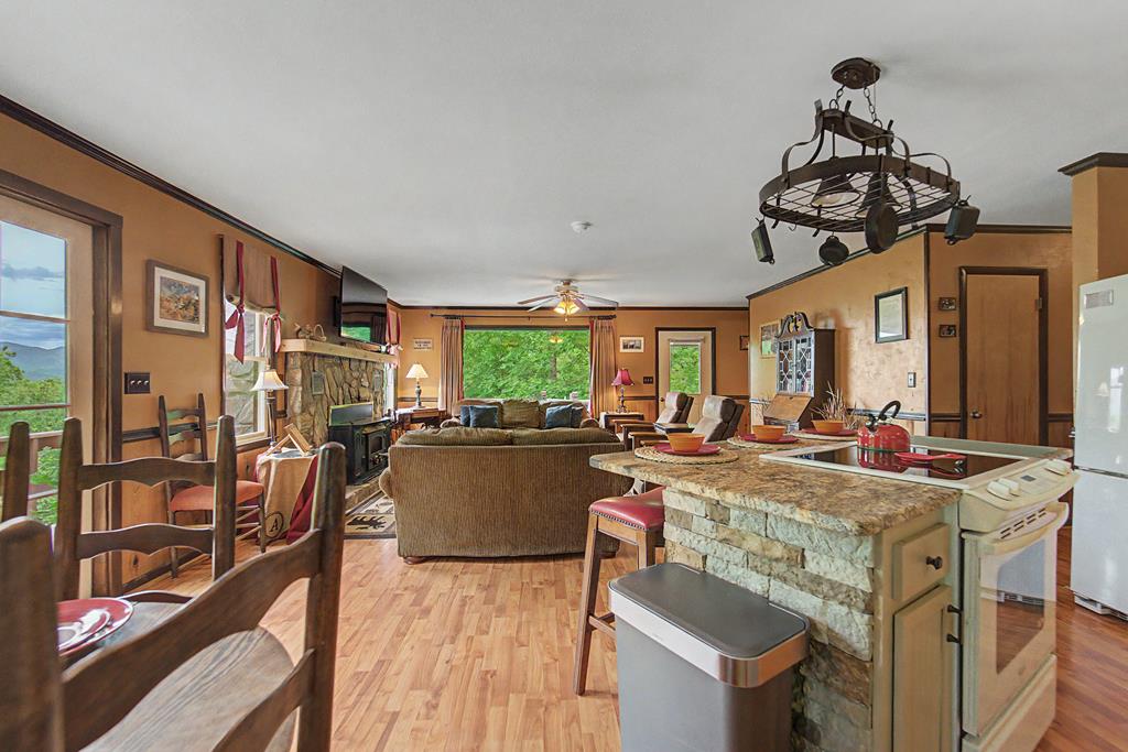 1413 Kitchens Branch Rd