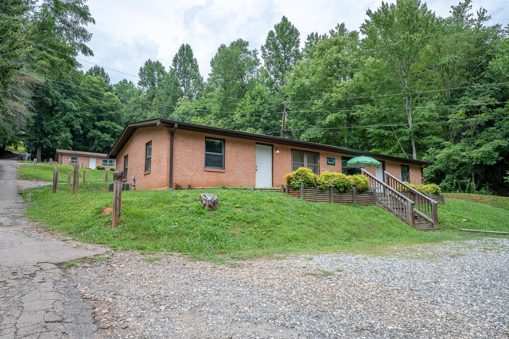 18 Searcy Mountain Road