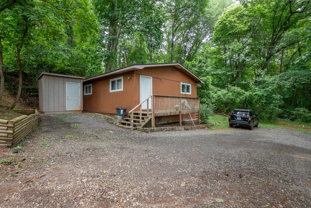 18 Searcy Mountain Road