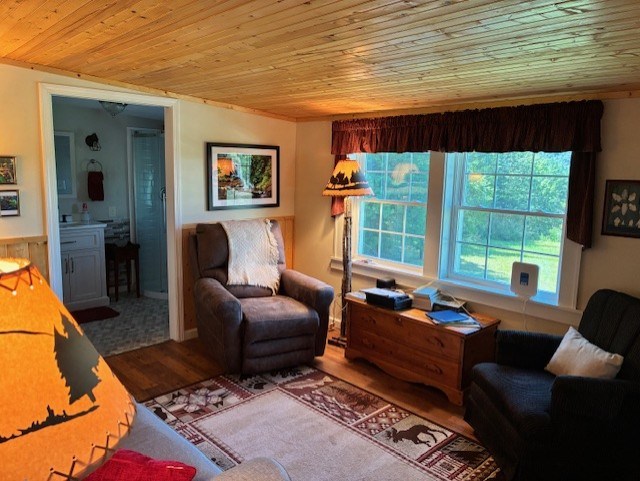 Franklin, North Carolina 28734, United States, 1 Bedroom Bedrooms, ,2 BathroomsBathrooms,Residential,Active,180573