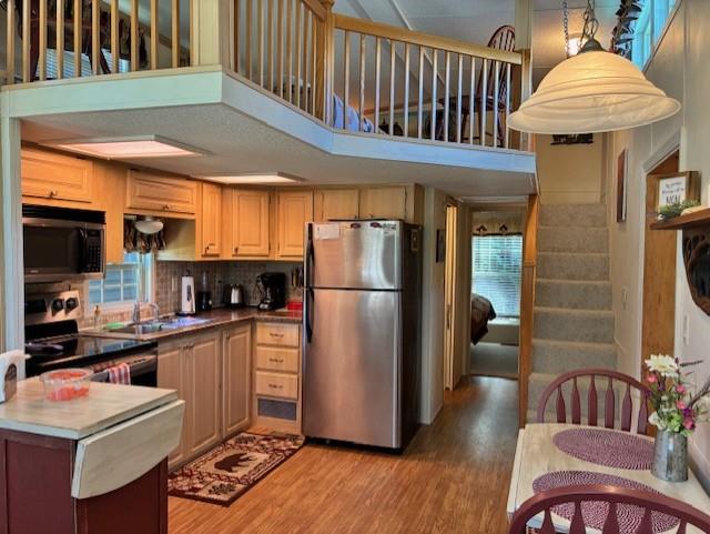 Franklin, North Carolina 28734, United States, 1 Bedroom Bedrooms, ,2 BathroomsBathrooms,Residential,Active,180573