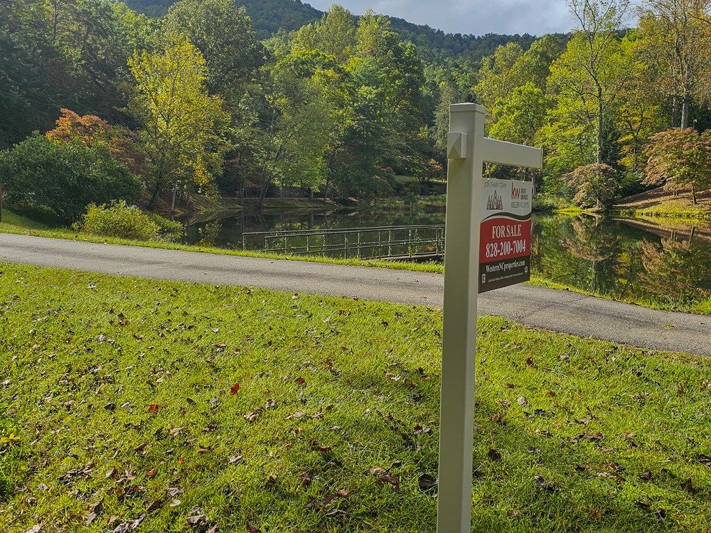 Photo of 9999 Good Things Road, Sylva, NC 28779 (MLS # 26042310)