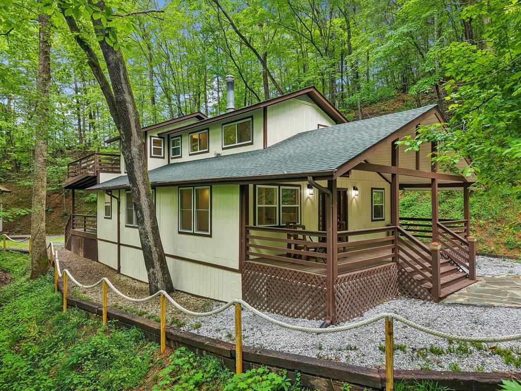 Photo of 291 Dills Road, Bryson City, NC 28713 (MLS # 26041081)