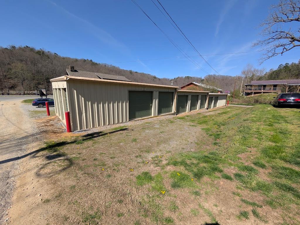 15 Blackwolf Ridge Rd
