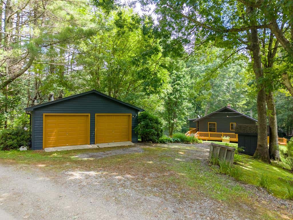 Photo of 116 Shady Rest Rd, Cullowhee, NC 28723 (MLS # 26048147)