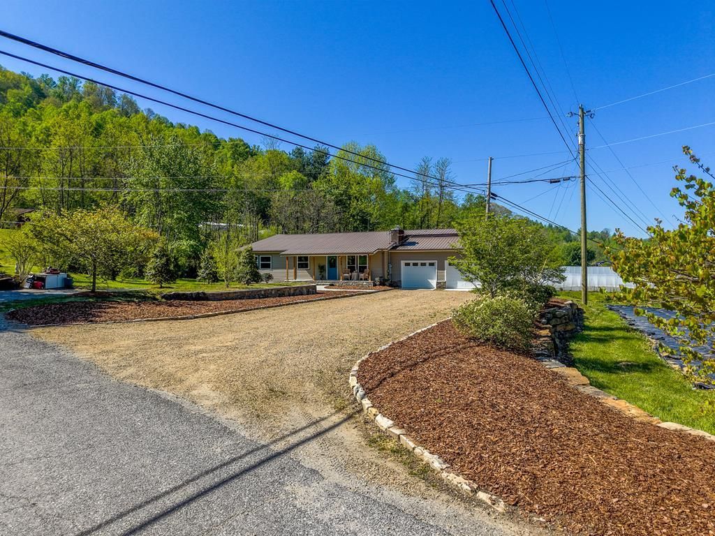 Photo of 160 Canter Lane, Sylva, NC 28779 (MLS # 26046997)