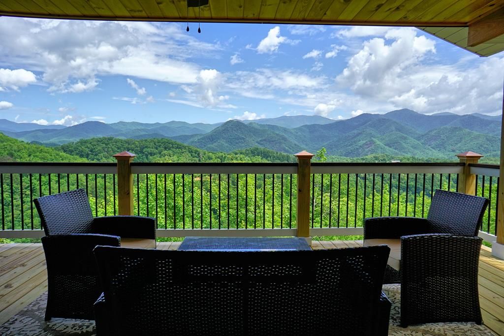 Photo of 580 Lookout Point, Bryson City, NC 28713 (MLS # 26040896)